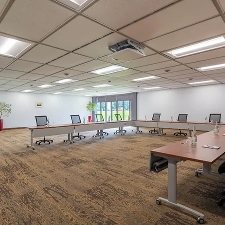 Dev Hotel And Conference Centre-3