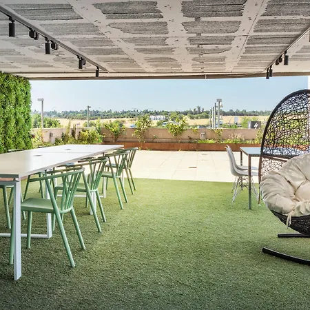 B&B HOTEL Madrid Aeropuerto T4-2