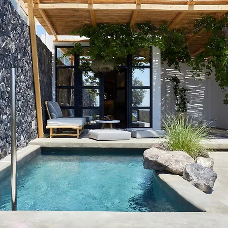 Oscar Beachfront Suites - Adults Only-2