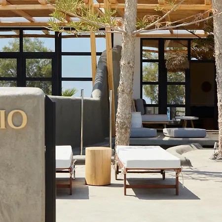 Oscar Beachfront Suites - Adults Only-3