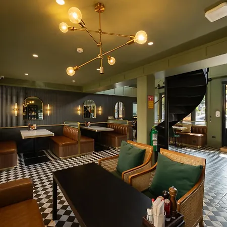 Shamrock Chiangmai Hotel-Adult Only-2
