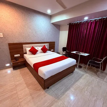 Hotel Arya Residency Rabale-2