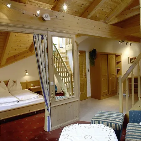 Familienhotel Moos-Alm-2