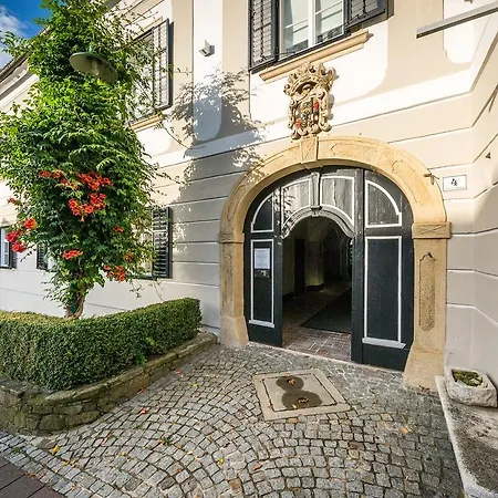 Boutique-Hotel Alter Gerichtshof-3