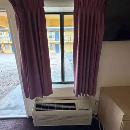 Royal Palms Motel-3