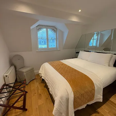 Gilberts Townhouse-3