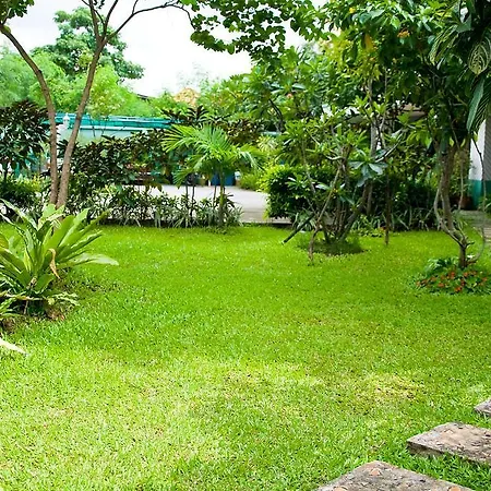 ธนารีย์ เพลส-2