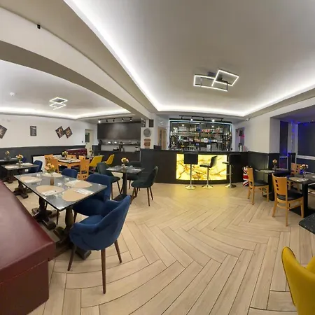The Gatwick White House Hotel-2