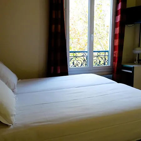 Hipotel Belgrand Edith Piaf-3