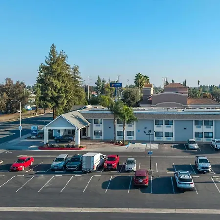 Best Western Town & Country Lodge-2