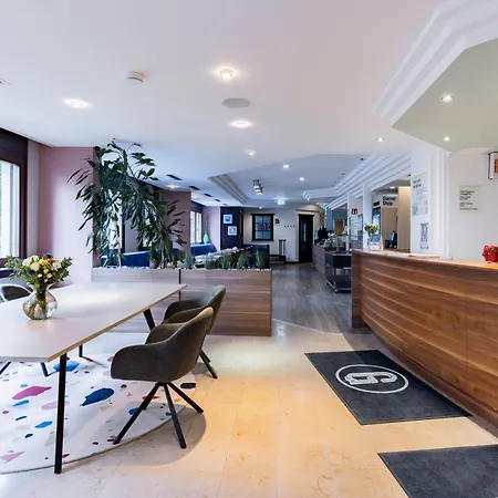 Garner Hotel Stuttgart City Centre By Ihg-2