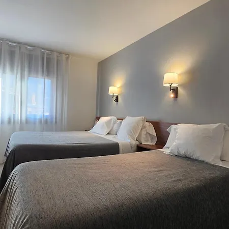 Hotel Les 7 Claus-2