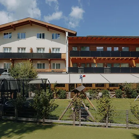 Familienhotel Botenwirt-3