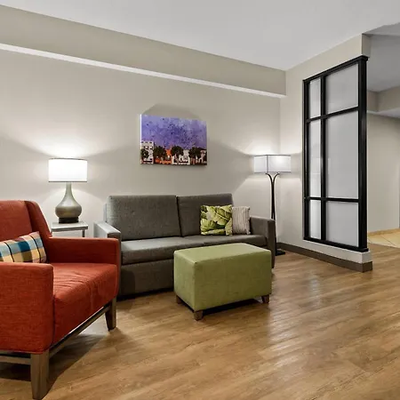 Comfort Suites Charleston West Ashley-3