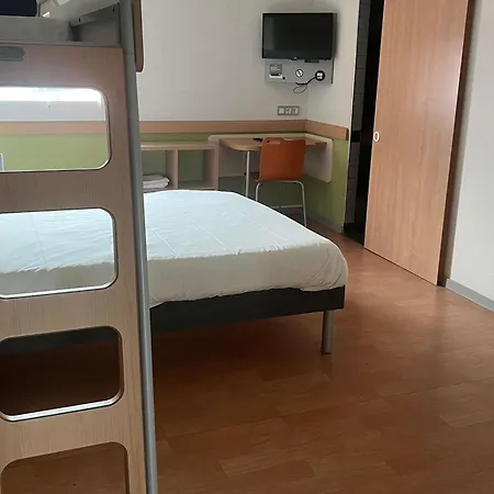 Ibis Budget Roanne Hôtel-2