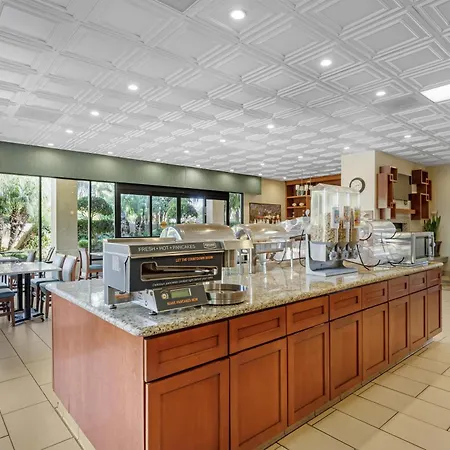 Best Western Plus South Coast Inn-2
