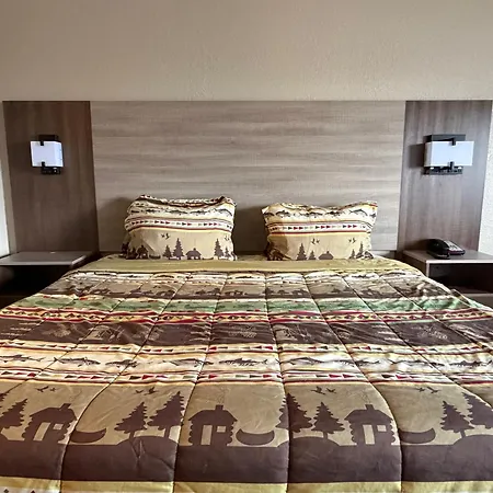Booneslick Lodge - Neosho-3