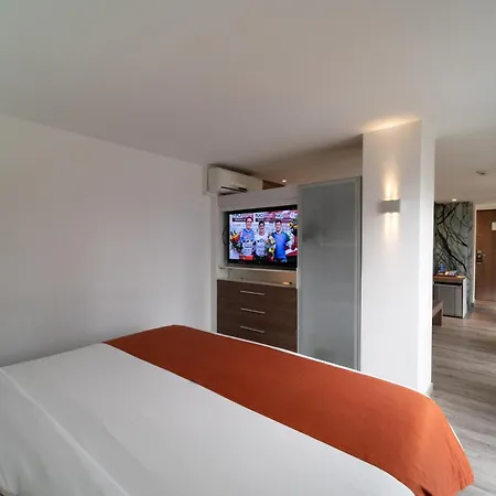 Bogota 100 Design Hotel By Sarasti-3