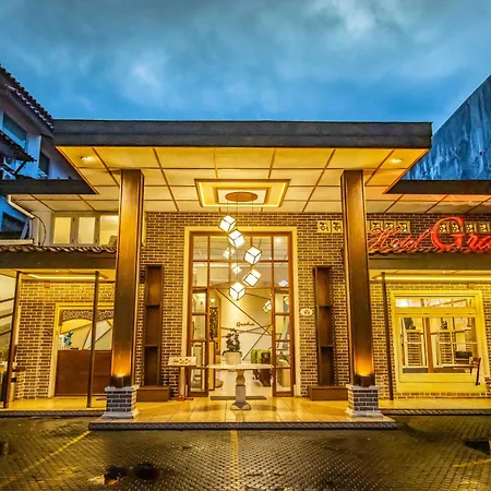 Family Hotel Gradia 2-3