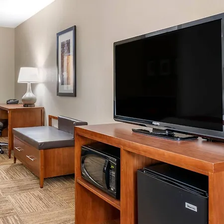 Comfort Suites Urbana Champaign, University Area-2