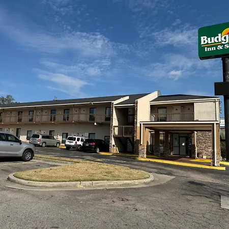 Budgetel Inn And Suites- Fort Gordon-3