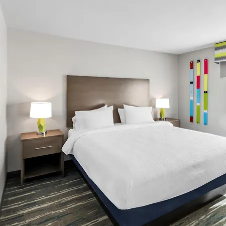 Hampton Inn Middletown-2