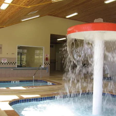 Country Inn & Suites By Radisson, Houghton, Mi-3