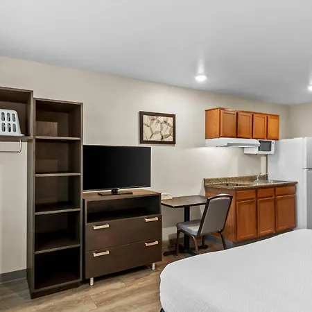 Woodspring Suites San Antonio South-3