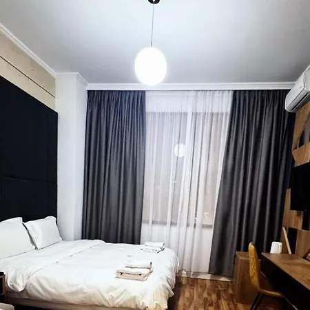 Hotel Comfort City Center-2