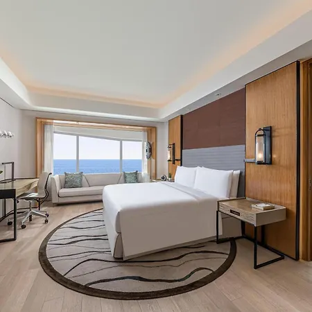 Conrad Manila-2