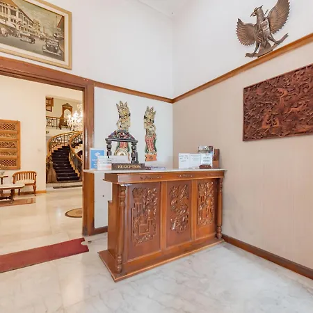 Urbanview De Ethnic Hotel Bandung by RedDoorz-3