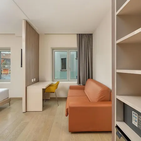 B&B Hotel Milano Central Station-3