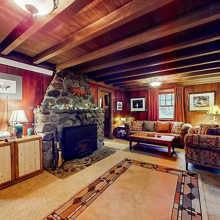 Sandy River Cabin-3