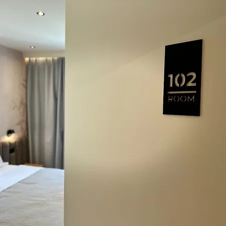 Serenity Rooms-3