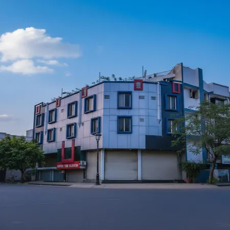 Fabhotel Ten Eleven-3