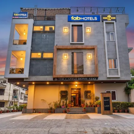 Fabhotel The Castle Homestay-2