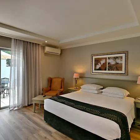 Courtyard Hotel Sandton-3