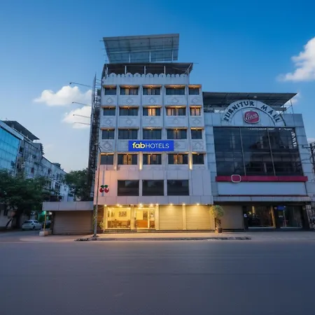 Fabhotel Shravan - Nr Eternity Mall-2