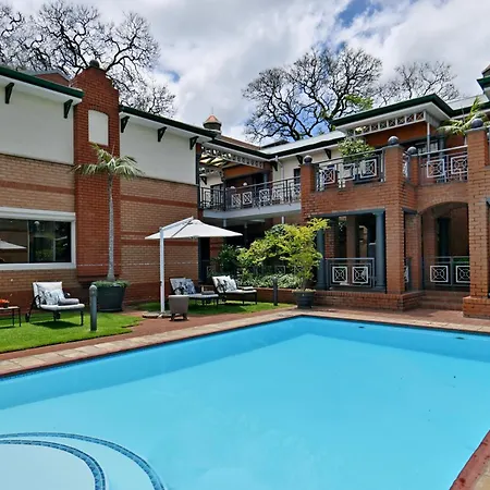 Courtyard Hotel Rosebank-2
