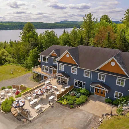 Au Sommet Du Lac Magog-2