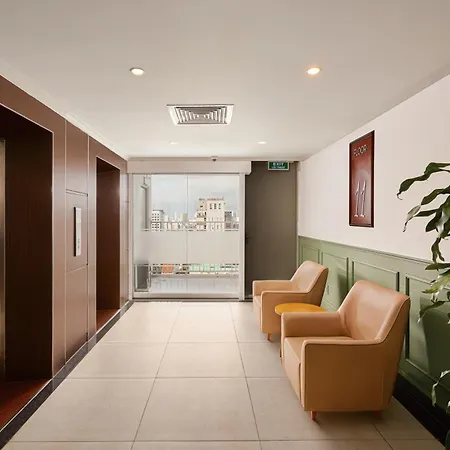 Record Hotel - Complimentary Afternoon Tea-3