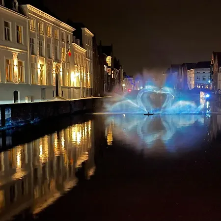 B&B Royal Swans - Adults-Only Boutique Stay In Bruges-2