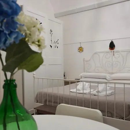 Mari Home-2