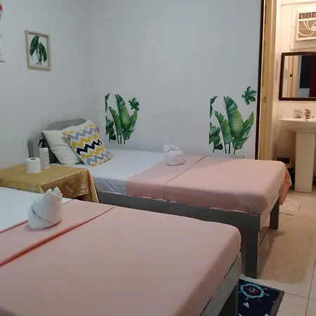 Lola Flor'S Guest House-3