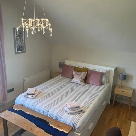 Clover Cottage-2