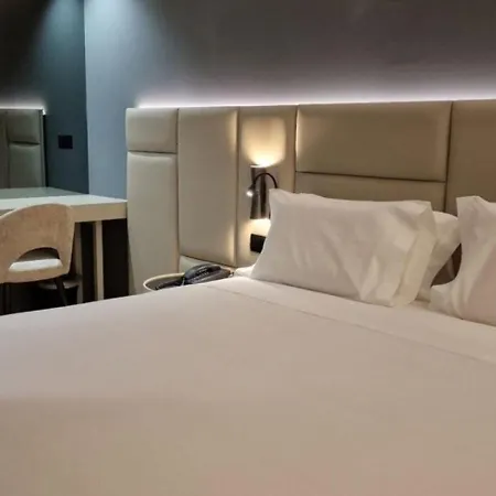 Bom Sucesso Hotel By Gaiarooms-2
