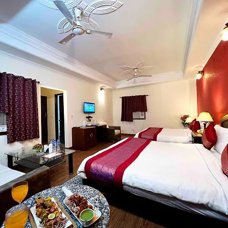 Airport Hotel Port View,Complimentary Airport Pickup Or Drop-3