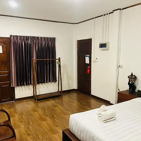 Baan Khlong Mae Kha Hotel-2