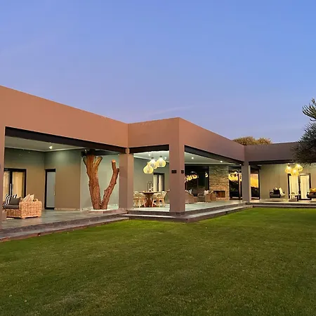 4 Aces Outfitters Lodge-2