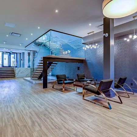 Dream Suites Near Yyz Airport-3
